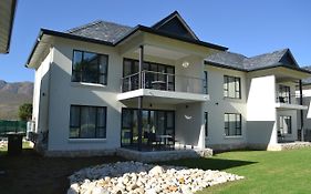 Pearl Valley Suites